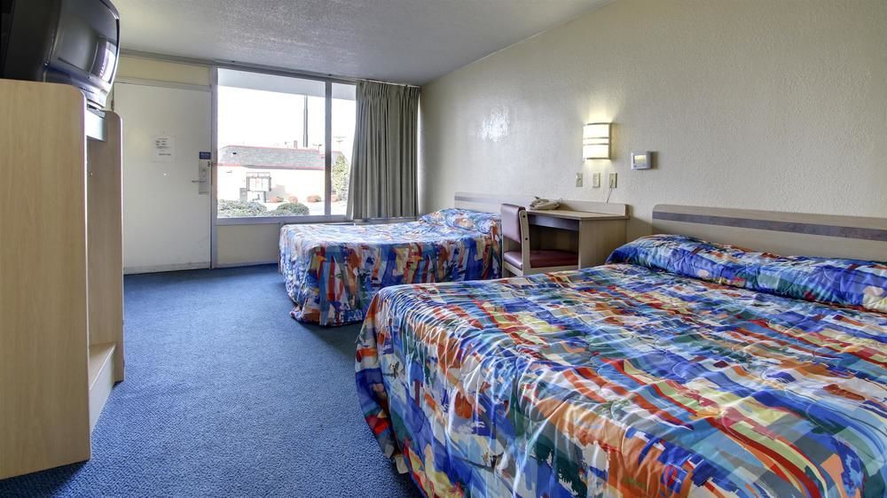 Econo Lodge Paducah West I-24 Екстериор снимка