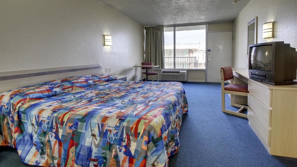 Econo Lodge Paducah West I-24 Екстериор снимка