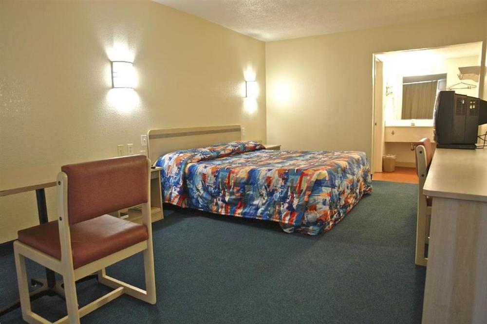 Econo Lodge Paducah West I-24 Стая снимка